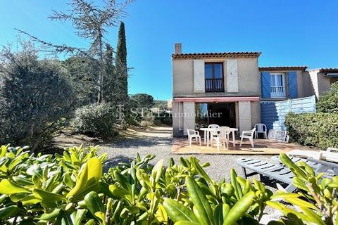 Sainte-Maxime house for sale. Beautiful farmhouse of approx. 66m² located in a quiet secure residence with swimming pool close to amenities and the beach. It includes: Entrance, living room opening onto terrace and garden of approx. 192m², fitted kit...