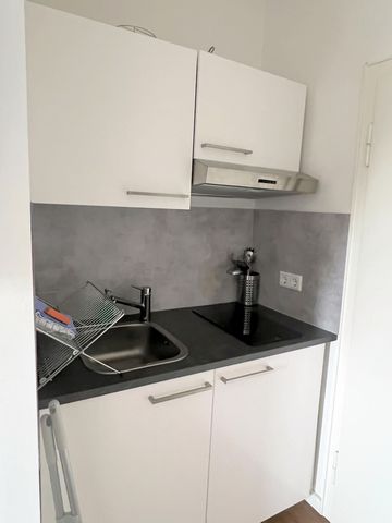 Dear fitters, our apartments are fully equipped and specially designed to provide you with a particularly pleasant stay. Each studio has: free Wi-Fi, fully equipped kitchens and a private bathroom. Moreover, you can check in with us at any time of th...
