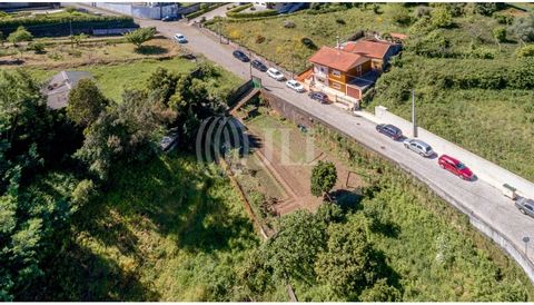 Plot of land with 490 sqm for the construction of a four-sided house in Bocas, São Pedro da Cova, Gondomar, Porto. Building deployment area: 67 sqm, Construction area: 150 sqm, Gross dependent area: 67 sqm. It is located 30 minutes away from the city...