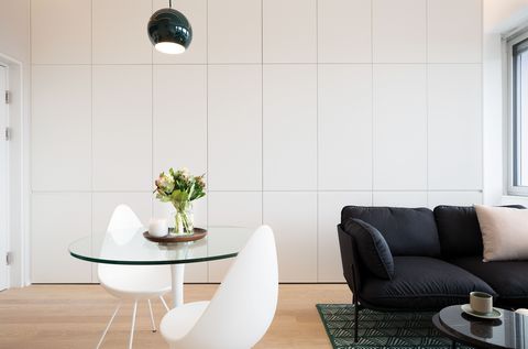 This is exactly how you imagined your short-term home: 31 perfectly used square meters that offer enough space to relax and unwind, but also to work in a concentrated manner. And the feeling of well-being comes all by itself once you've taken the fir...