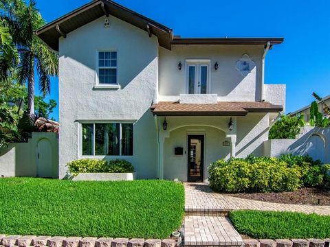 Welcome to this stunning Mediterranean/Spanish Revival home located in the heart of Historic Old Northeast just one block away from the picturesque Coffee Pot Bayou. This exquisite property features a total of 5 bedrooms and 5 bathrooms offering a pe...