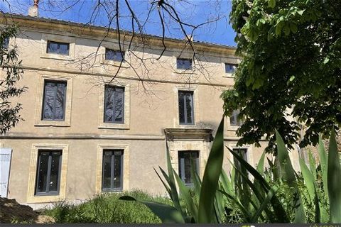Mandate N°FRP160733 : House approximately 325 m2 including 14 room(s) - 8 bed-rooms - Garden : 600 m2. Built in 1900 - Equipement annex : Garden, double vitrage, and Reversible air conditioning - chauffage : electrique - More information is avaible u...