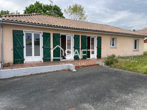 This charming house is located in Villenave-d'Ornon (33140), offering a pleasant living environment close to schools, a high school and a college. Ideal for families, it benefits from a south-facing exposure, allowing you to take full advantage of th...