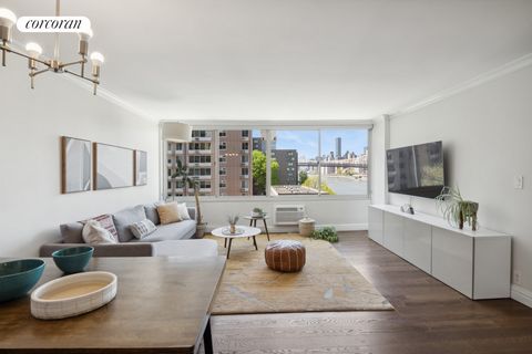 Welcome to apartment 604 where luxury meets tranquility. Immerse yourself in unparalleled panoramic views of the city's famous bridges, the breathtaking skyline, and the picturesque glimmers of the river, all from the comfort of your home. The moment...