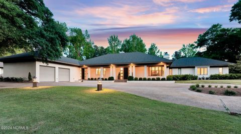 Picturesque and private with no HOA - equestrian-friendly property spanning 3.2 acres. Step inside to discover the timeless elegance throughout this spacious home boasting 4 bedrooms, 3.5 baths, hardwoods and tile throughout. Gourmet kitchen, equippe...