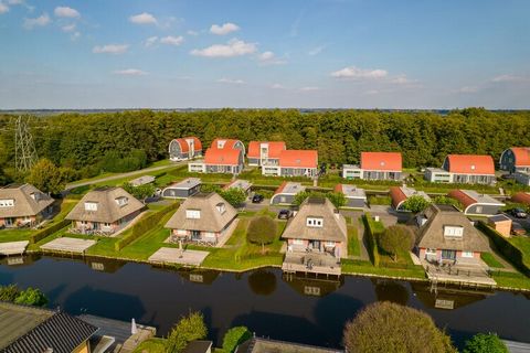 This luxurious detached holiday home is on the waterfront in Waterpark De Bloemert, an expansive holiday park on the Zuidlaardermeer. It lies just within the province of Drenthe, 3 km from the village of Zuidlaren and close to nature reserves such as...