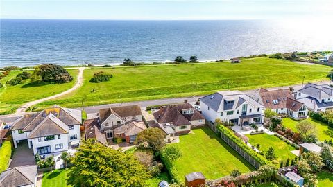 Situated in a front-line position on Highcliffe's most sought after road is this five-bedroom detached chalet. Offering an incredible opportunity to create your own dream home with panoramic sea views, and offered chain free, viewings come highly rec...