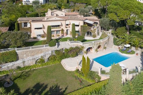 One of the most stunning villas for sale in Mougins at the moment. Located on the best part of the hill, 600 m from the famous village, with panoramic views over the countryside and the Mediterranean. With a stunning mix of modern and Provencal and a...