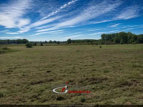 Puygaillard de Quercy, beautiful building land of 2,800 m2, in a calm and relaxing environment. In a small hamlet, ideal for hiking or horseback riding, close to a lake, 20 minutes from Montauban. To see quickly. . COME VISIT THIS PROPERTY WITH BERDI...