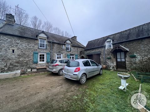 ARMOR CONSEIL IMMOBILIER: Located in a small hamlet in the countryside, Patricia DIBONNET invites you to discover this charming stone house of the 19th century. With a living area of 115 m2, it includes a living room with large stone fireplace, dinin...