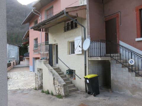 photo no. 2