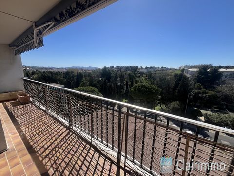 APPARTEMENT T4/5 DE 93M&#178; / ASCENSEUR / BALCON / CAVE