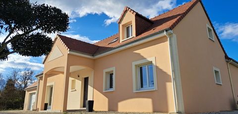 Maison PMR , 5 chb sur parcelle constructiible, double garage, beaux volumes, Alpes Mancelles, au pied des commodités