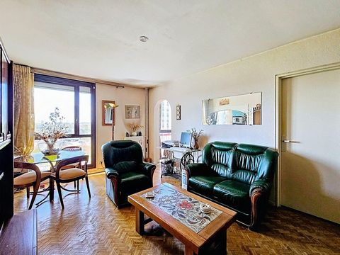 T2 avec ascenseur, cellier et cave proche métro
