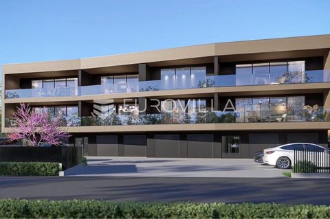 Zagreb, Velika Gorica, beautiful four-bedroom apartment in building B on the 1st floor. It has a storage room, an outdoor parking space and a garage.The apartment consists of an entrance hall, a living room with a kitchen and a dining room with an op...