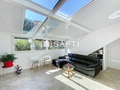 PLAIN PIED RENOVE ENTRE PORT, COMMERCES ET PLAGE
