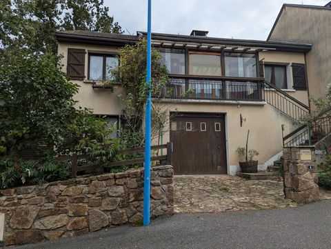 Maison individuelle au calme avec vue et grand jardin