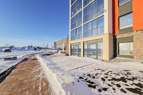 Located in Западный.