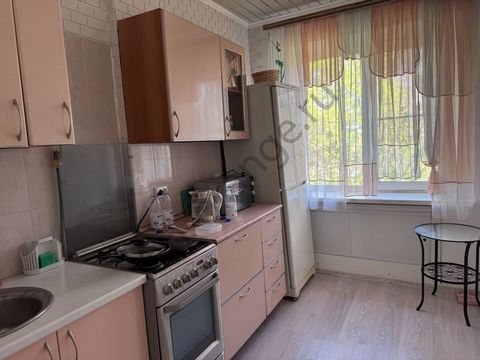 Продается отличная трехкомнатная квартира в экологически чистом районе рядом со станцией. Квартира расположена на 4-ом этаже 4-ех этажного кирпичного дома, по адресу: г. Щелково, ул. Институтская, д. 20. Общая площадь квартиры 61,7 кв.м., комнаты 16,...