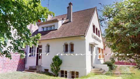 Maison non mitoyenne avec 3/4 chambres + sous-sol total / 339m2 de terrain avec garage