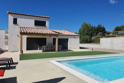 Discover this beautiful, modern holiday home with private pool, close to some of the most beautiful villages in the Aude. The holiday home is located in the village of Beaufort, with picturesque streets and the imposing 12th-century castle. The views...